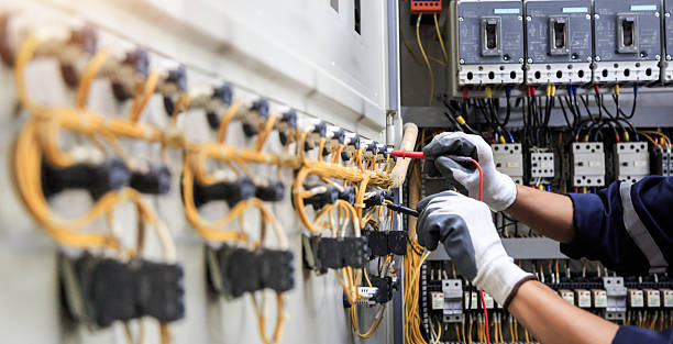 Professional Electrician technician working in Harrisburg, PA
